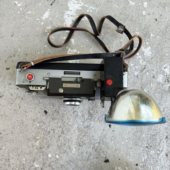 Polaroid automatic 240 land camera - Picture 2 of 6